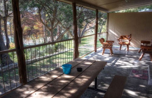 Sabinal Cabina | River Front cabin with access to shared pool!