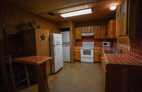 Sabinal Cabina | River Front cabin with access to shared pool!