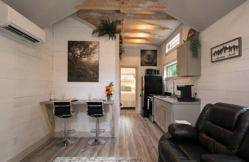 Canton Casa | River Front King Bed Cottage #5