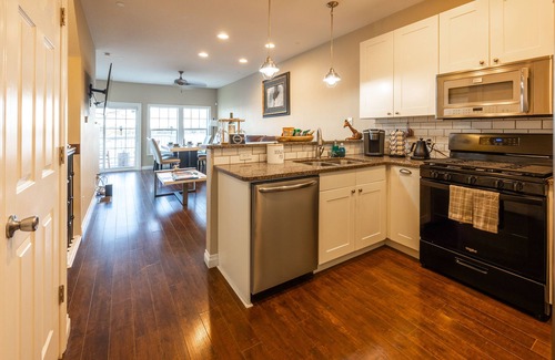 Toledo Casa | River Front Landing. Amazing Views. Made for You!