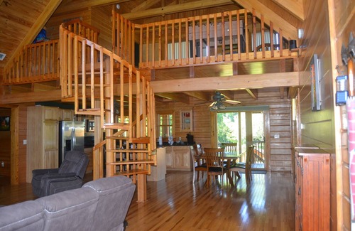 Franklin Chalet De Esquí | Rivers Bend en Cowee en el río Little Tennessee