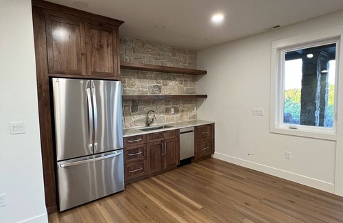 Ashton Casa | River front w/ view of Tetons - Fall River Vista