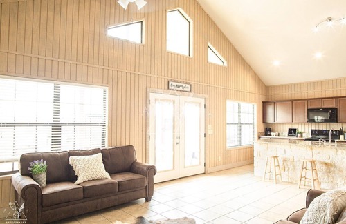 Concan Casa | River Grove Rentals Casa # 6