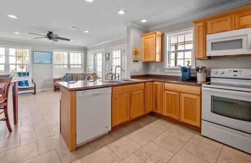 Minnesott Beach Casa | River House - Delightful Waterfront House with Private Dock