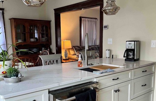 Berea Casa | River House on BW campus!