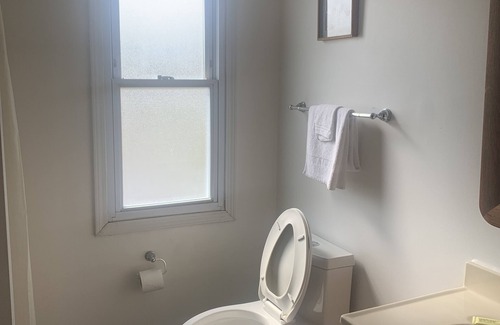 Fox River Grove Hotel | River Inn Motel