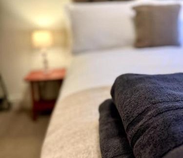Ross-on-Wye Apartamento | River Lodge - A sophisticated riverside home for 6 in Ross on Wye