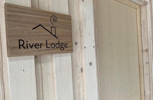 Dornbirn Apartamento | River Lodge