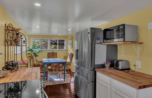 Madison Cabina | River Lodge | Rustic Retreat Just 15 Mins from Downtown Nashville