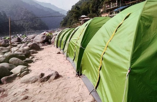 Laitmawsiang Alquiler De RV | River-Paradise Camps