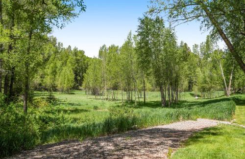 Edwards Apartamento | River Pines Retreat