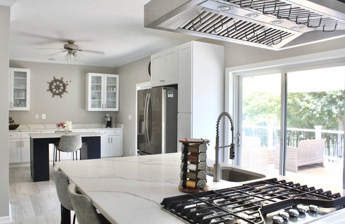 Lancaster Casa | River Pointe Place- Waterfront -Private Dock -Hot Tub/Spa