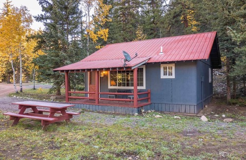 Almont Casa | River & Ranch Retreat: Fish, Raft, Hike & Ride in Rocky Mountain Bliss