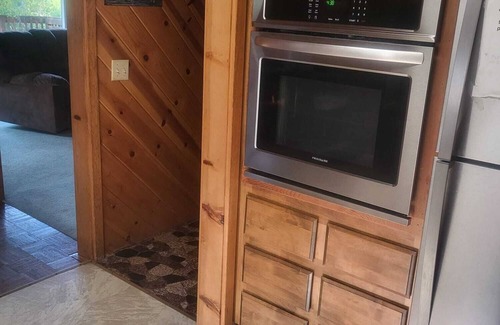 Lewiston Casa | River Retreat+ Indoor Pool & Hot Tub on 3.5 Acres