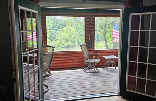 Austinburg Cabina | River Retreat