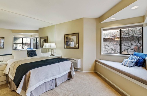 Century West Hotel | River Ridge 330b