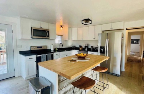 Livingston Casa | River Run Retreat: A Stylish Cottage on the Yellowstone
