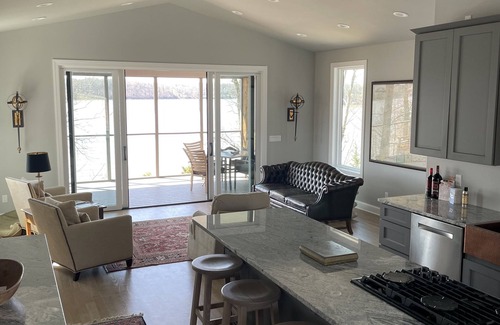 Cadiz Casa | River Run: Stunning Lakefront Escape