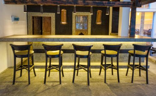 Hikkaduwa Hotel | River's Edge