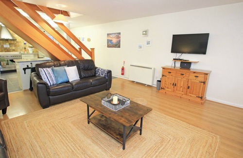 Porthmadog Cabaña | River's Edge Penthouse