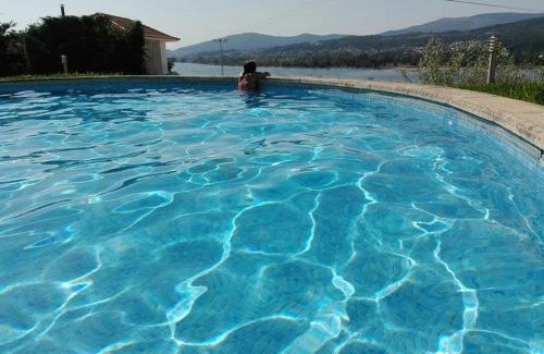 Gondarem Casa | River-side Villa
