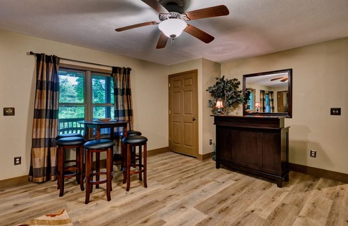 Sapphire Casa | River Song, A Delightful Mountain Retreat