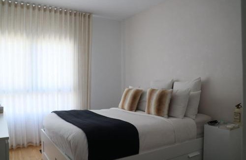 Seixal Apartamento | River Terrace & Pool View - Seixal