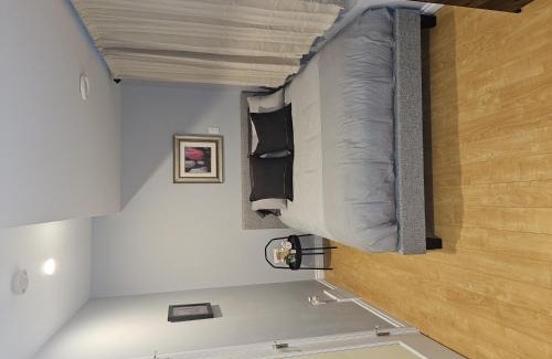 North Central Edmonton Casa | River Valley Suite Near Downtown