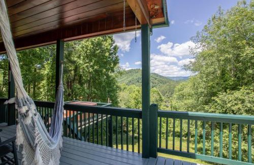 Sugar Grove Casa | River Valley View