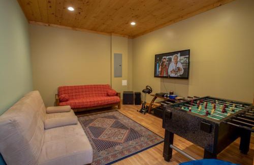 Sugar Grove Casa | River Valley View