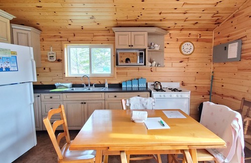 Hastings Cabaña | River View 3 Bedroom Cottage 12