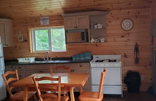 Hastings Cabaña | River View 3 Bedroom Cottage 12