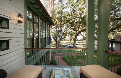 Palmetto Bluff Casa | River View 3 Bedroom Wilson Village Home 70