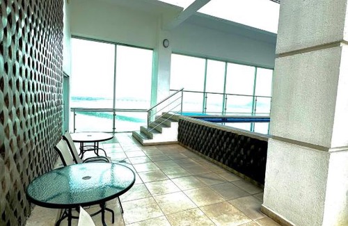 Las Peñas Apartamento | River view 6-04