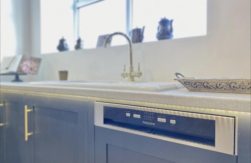 Spalding Apartamento | River View Cottage by Bella Homes