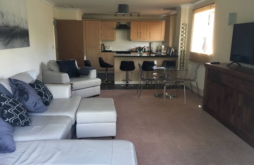St Neots Apartamento | Apartamento en planta baja con vistas al río - 70 Skipper Way, Little Paxton
