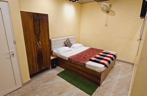Varanasi Casa | River View Guest House