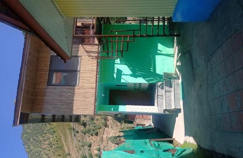 Gulmarg Apartamento | River view homestay