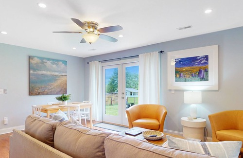 Hanahan Casa | River-view house close to attractions with pool, firepit, washer/dryer, & grill