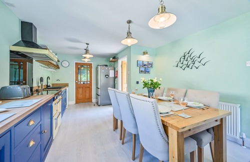 West Looe Casa | River View Retreat - family house close to the centre of Looe