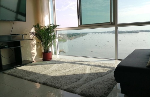 Las Peñas Apartamento | River View suites Puerto Santa Ana gye