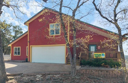 Eureka Springs Casa | River Views, Hot Tub, Sleeps 10!
