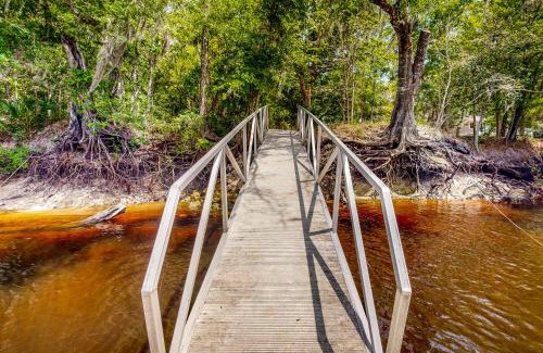 Bell Casa | River Watcher