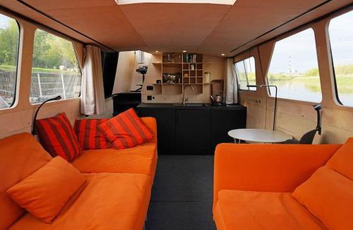 Poznan Alquiler De Eote | River Yacht Age of Aquarius