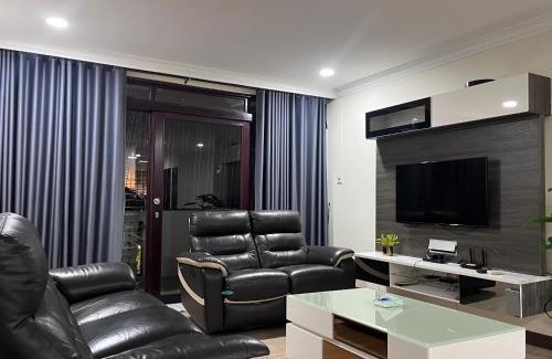 Kampung Surabaya Apartamento | Riverbank Suite @ Waterfront KCH