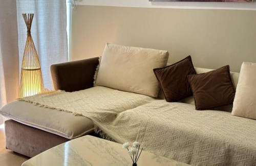 Kampung Surabaya Apartamento | Riverbank Suite Waterfront with River view