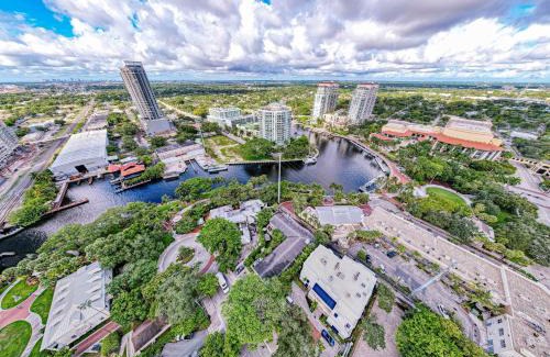 Riverwalk Fort Lauderdale Apartamento | Riverbend by Lowkl
