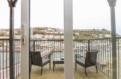 West Looe Cabaña | Rivercrest