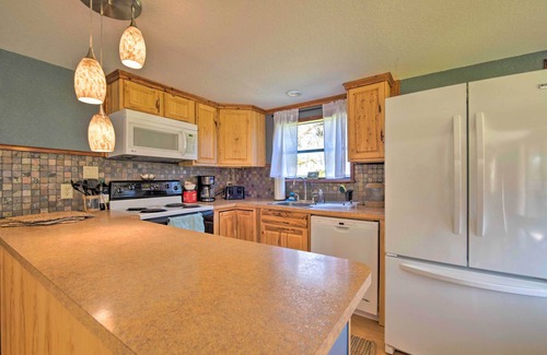 Dunnellon Apartamento | Riverfront Apt w/ Kayak Launch in Dunnellon