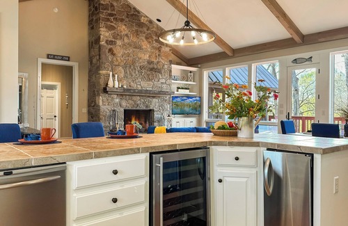 Pangburn Casa | Riverfront Bliss- Private River Dock, Hot Tub & Two King rooms!